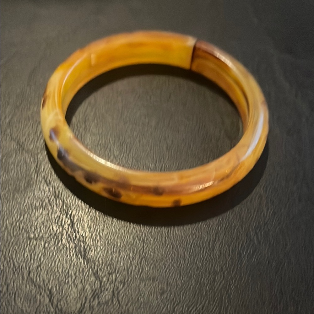 Elegant Amber Colored Bangle Bracelet